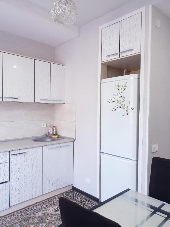 Apartments Paritet Bishkek Luaran gambar