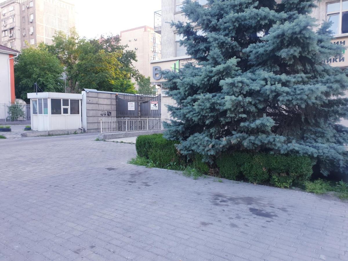 Apartments Paritet Bishkek Luaran gambar